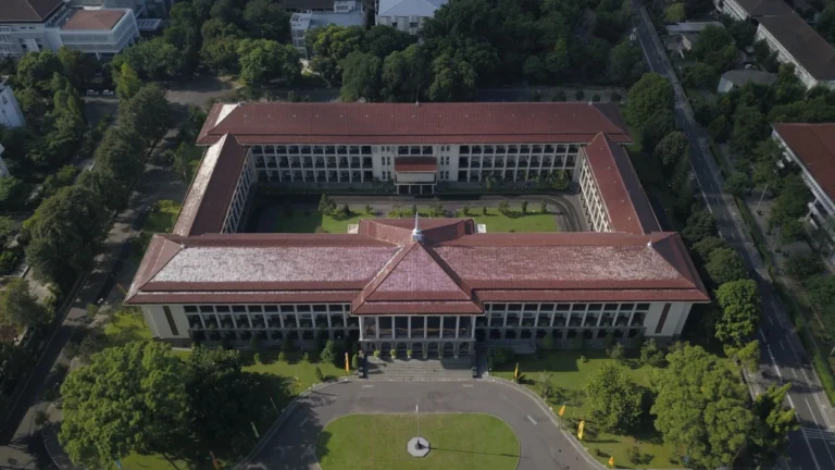 kampus UGM