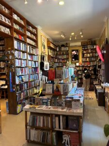 rekomendasi bookstore di yogyakarta
